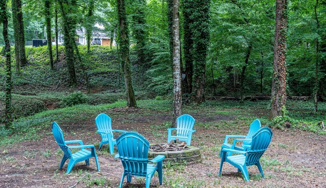 Group Stay near DT Alpharetta! Sleep 14, King Beds