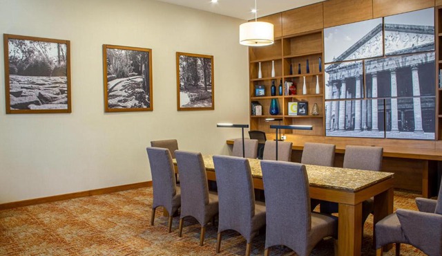 Hampton by Hilton Guadalajara Expo