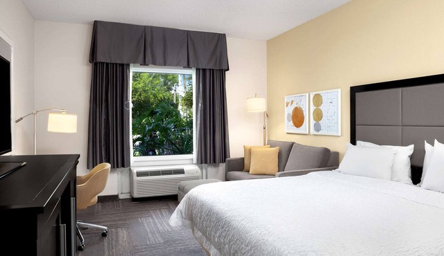 Hampton Inn by Hilton Hallandale Beach Aventura