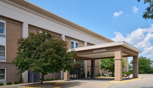 Hampton Inn Lawrence