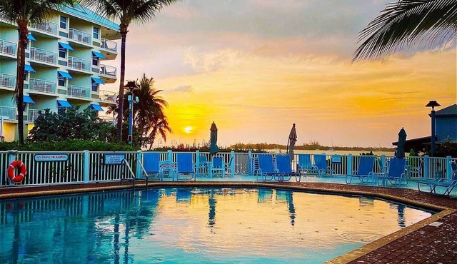 Heart of Key West - 2BR Waterfront at the Galleon Resort