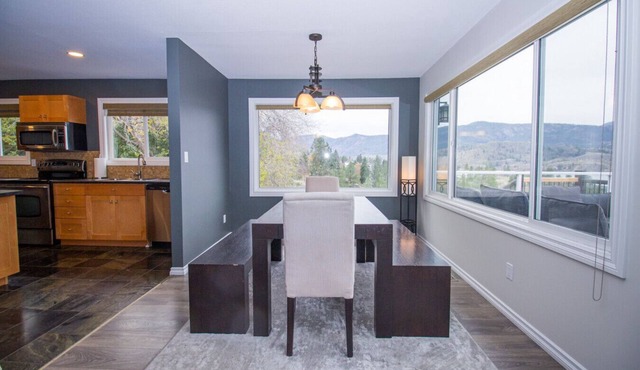 Hillside Haven with Lakeview