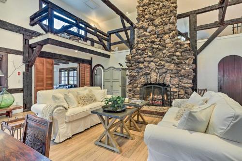 Historic 1800s Cornwall-On-Hudson Cottage!