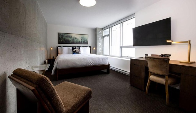Hotel Burnaby