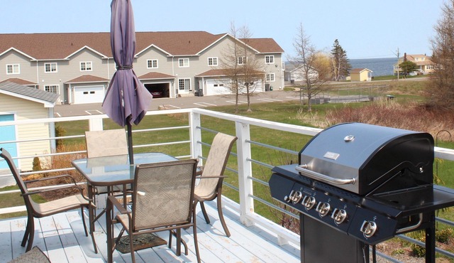 House with multi-level deck and water views in Bouctouche