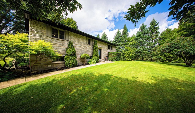 Ingrid’s Green Haven - 27 Acre Private Farm