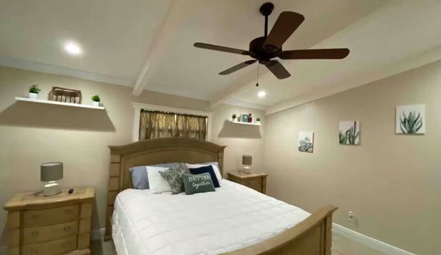 King Bed - Fire Pit - Private - Grill - Location