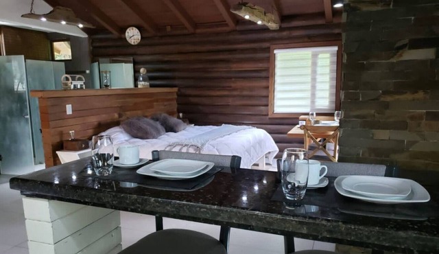 LA CAÑADA CABINS