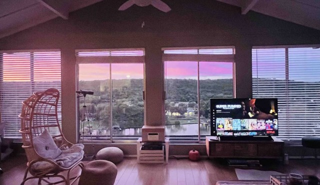 Lake Austin Million Dollar Lake views Mins to Downtown