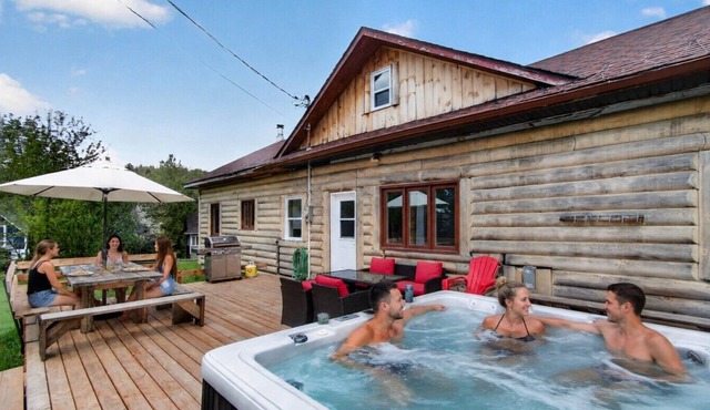 Lake Cabin - 4BR with private SPA, wifi and babyfoot