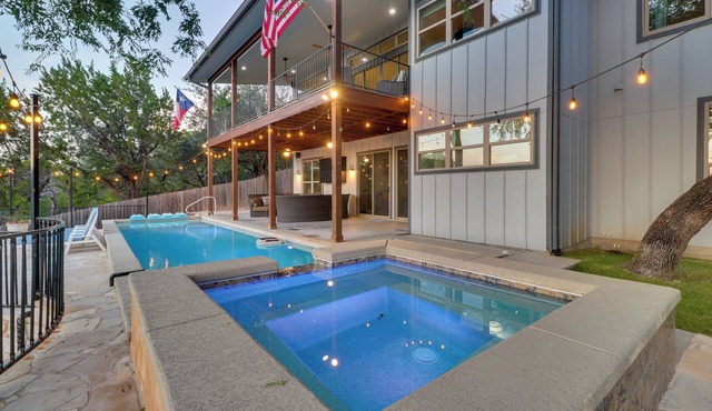 Lake Travis House w/Private Dock, Pool & Hot Tub!