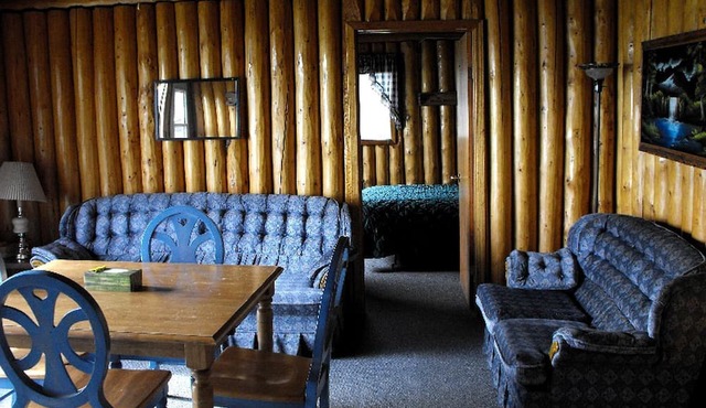 Lakefront Cabin Getaway with Fishing Spots near White River, Ontario in North Part