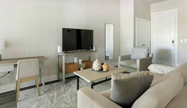 Landing | Amazing 1BD, Yoga Studio, Gym