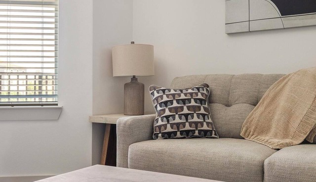 Landing | Chic 1BD, Yoga Studio