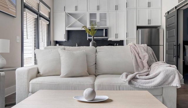 Landing | Incredible 1BD, Clubhouse, Courtyard