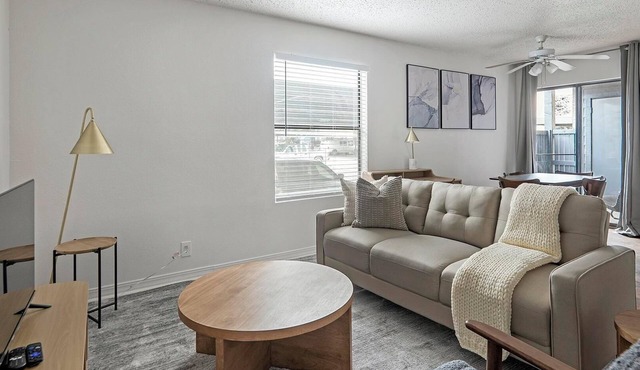 Landing | Incredible 2BD, Pool, Gym