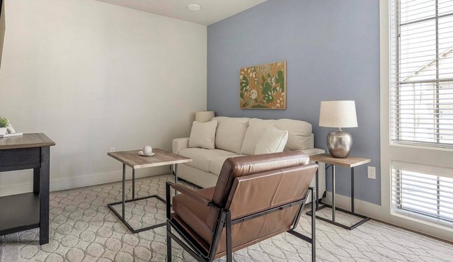 Landing | Incredible 1BD, Gym, Pool