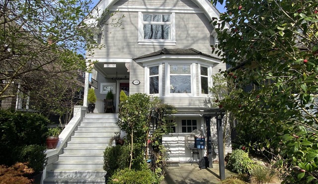 Large Renovated Character Home with 3 beds/2 baths