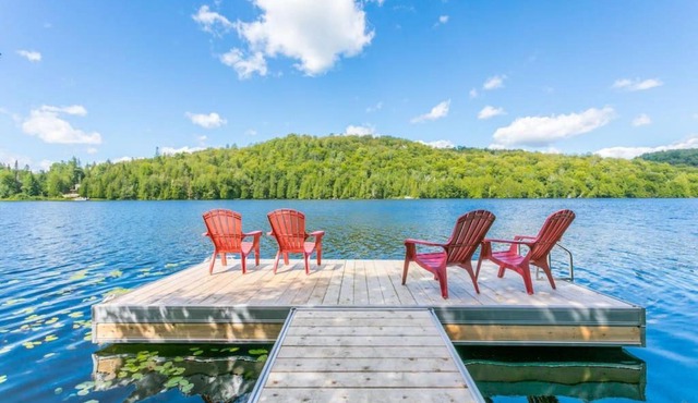 Le Grand Shack- Locations du Sommet in Saint Adolphe D'Howard