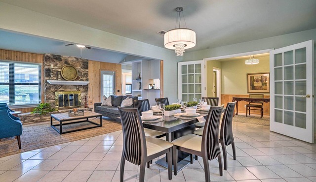 Lovely San Antonio Home ~ 13 Mi to Downtown!