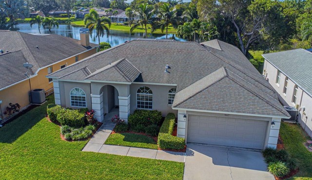 Luxurious 4 bedroom 3 bath private pool home with gorgeous lake views!