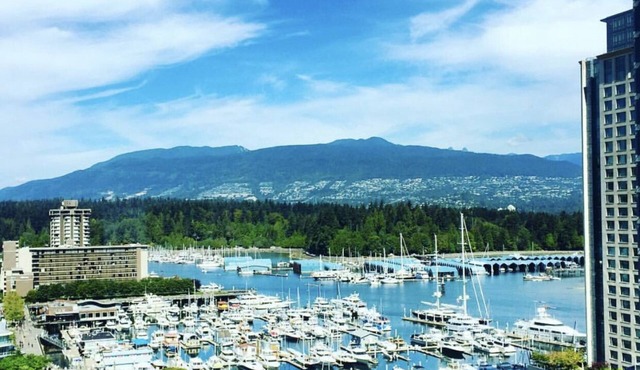 Luxury Coal Harbour 2 bed 2 bath w/Stunning Views