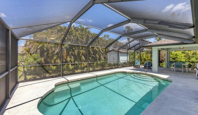 Luxury Contemporary Style Villa on Charlotte Harbor Area, Charlotte County Villa 5861