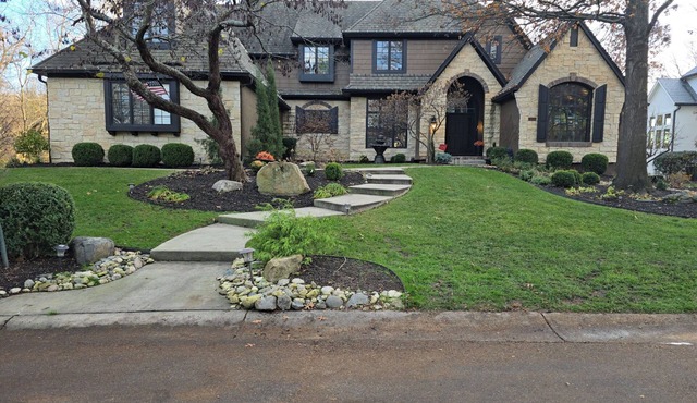 LUXURY GOLF COURSE ESTATE WITH POOL, SAUNA & ENTERTAINMENT SPACE