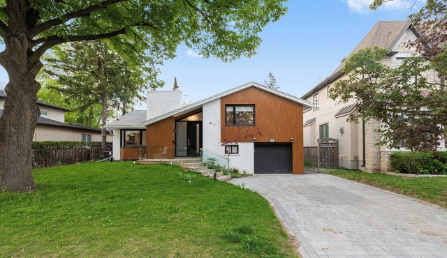 Luxury Modern Style 5 Bedrooms Newly Renovated House In Toronto Prime Location
