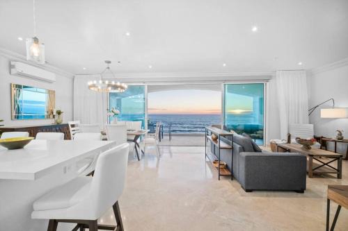 Luxury Ocean Front Modern Condo in Rosarito