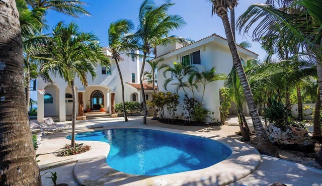Luxury oceanfront 4-bedroom villa in Tulum w/private chef, sleeps 12