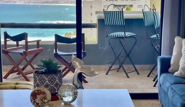Misiones Ocean-View Condo. Walk to Beach, Bars & Dining
