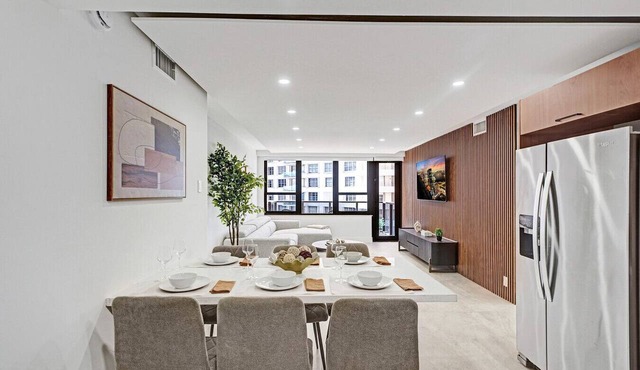 Modern 4BR with Ocean Views | Pools & Direct Beach Access