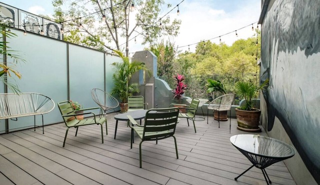 Modern apartment with private terrace l Condesa