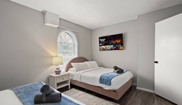 Modern Austin 1 Bedroom Near DT & UT Austin