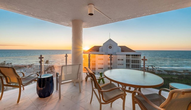Modern Condo Steps from the Private Beach with Amazing Views