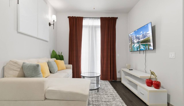Modern Lux 1bed/1 bath Apt in Richardson CityLine. Weekly/Monthly Deals