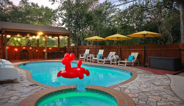 Modern Luxury 5BR — Pool, Game Room, Prime San Antonio Spot