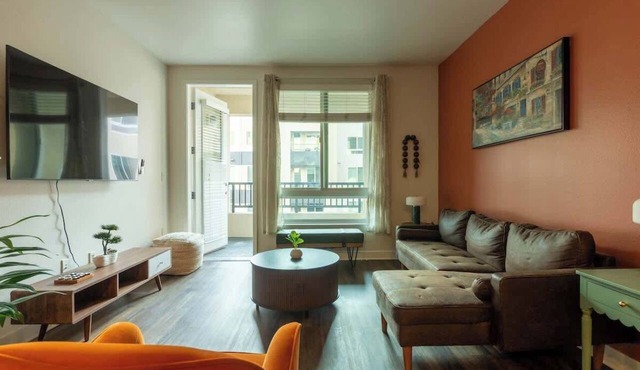 Modern Serenity Apt for a Comfortable Stay