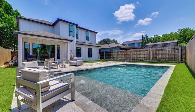 Modern & Spacious Home 3 Mi to Downtown Dallas!