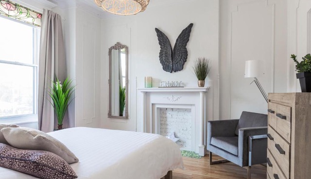 MTLVacationRentals -The Chic Laurier