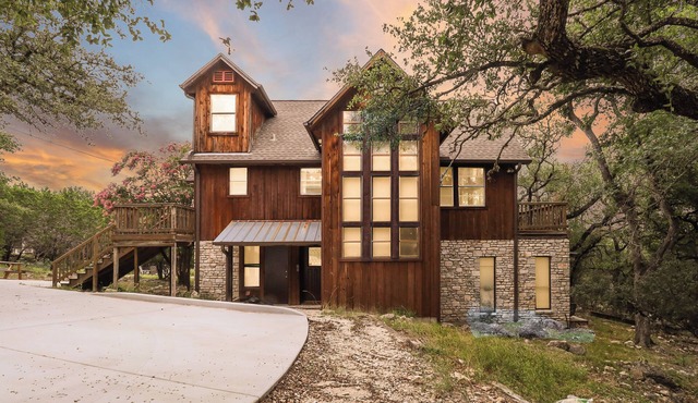 New! Hill Country Lake Cabin & Private Oasis!