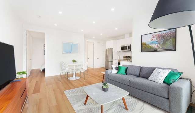 NEWLY Built Cozy and Modern Guest Suite Retreat