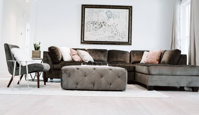 Newly Renovated Bungalow with Artful Delights, Plush Comforts, and Convenience