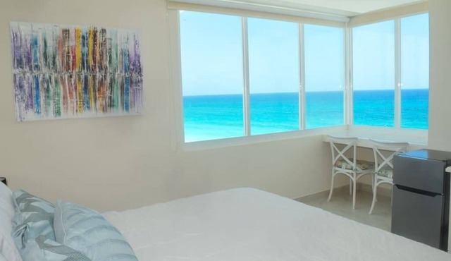 Ocean front 3c, gorgeous views