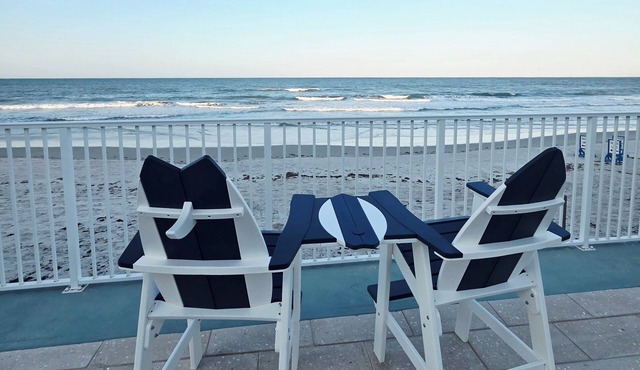 Ocean View Studio Steps to Beach