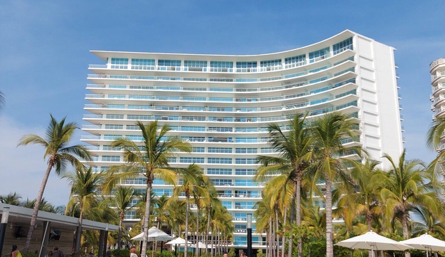 OCEANFRONT CONDO, RIGHT ON THE BEACH. SPECTACULAR VIEW