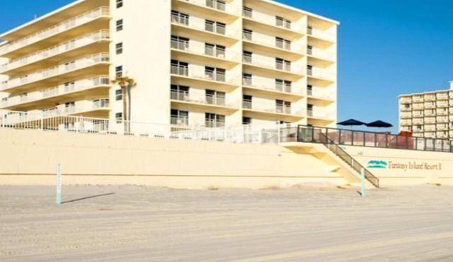 OCEANFRONT DAYTONA BEACH SHORES FANTASY ISLAND II BIKE WEEK 2-28,3-7 2026 1BR in Daytona Beach