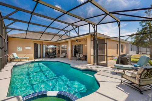 Orlando Retreat 5BR Pool and Spa Villa with Games Room and Mickey Themed Room