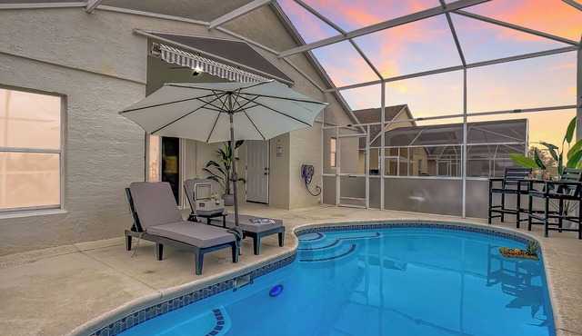 Palm Vista Luxury Resort Heated Pool Near Theme Parks 4BR/2BA